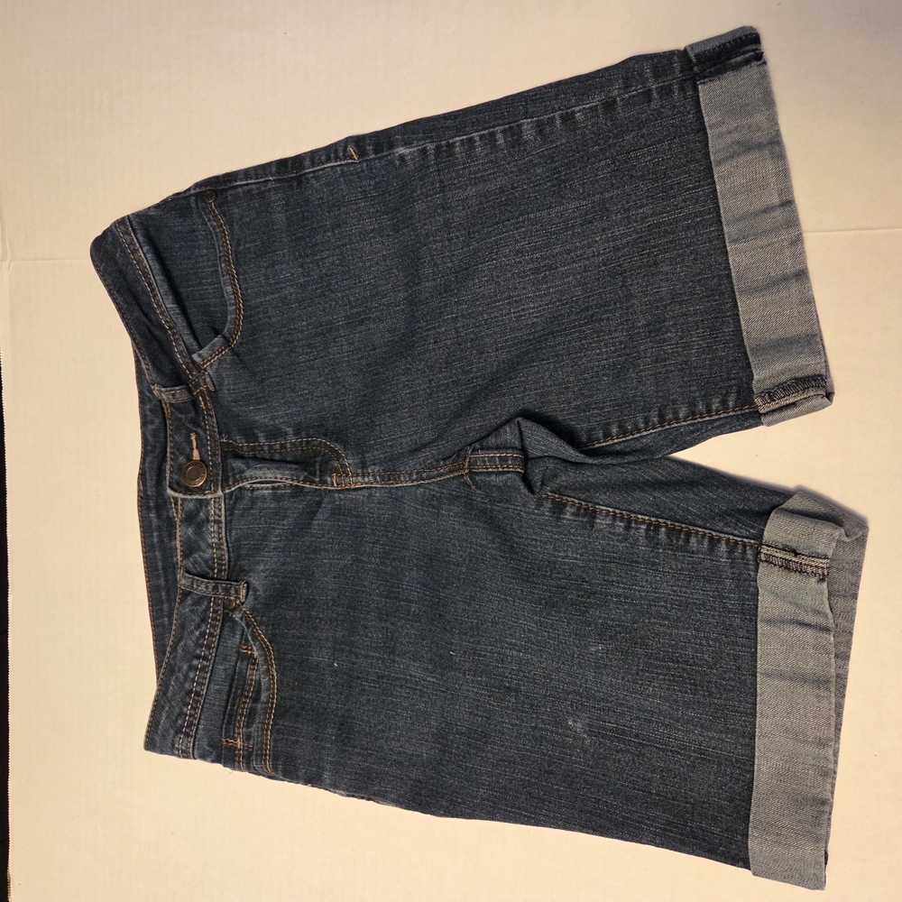 Faded Glory Womens Bermuda Jean Shorts Size 6 31x9 Cuffed Hem